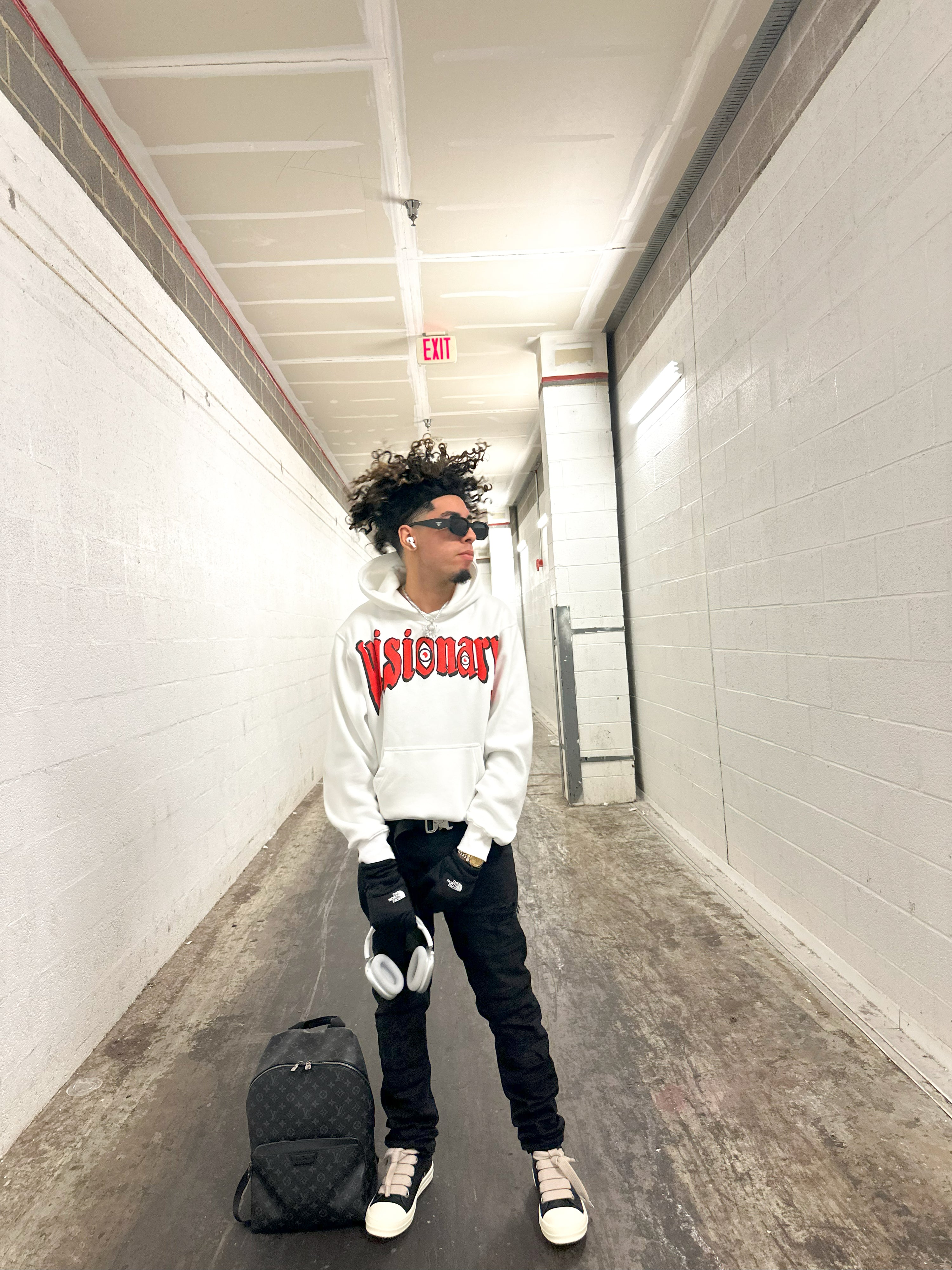 VISIONARY WHITE RED PUFF PRINT HOODIE